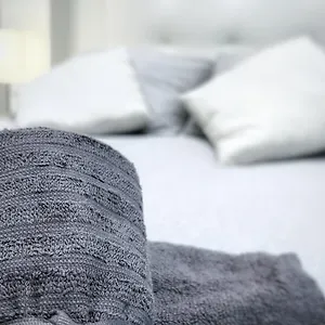 https://blas-de-otero-apartamento-reformado-con-wifi.bilbaohotelsspain.com